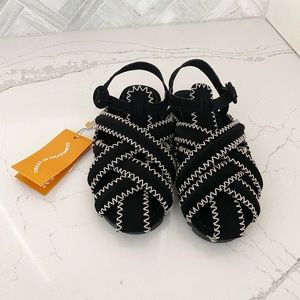 Farm Rio Black Zigzag Sandal